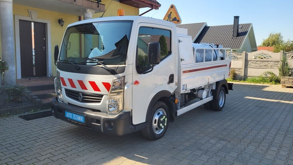 Renault Maxity 140dxi HUVER COMBI - Vacuümwagen: afbeelding 2 Renault Maxity 140dxi HUVER COMBI - Vacuümwagen: afbeelding 2