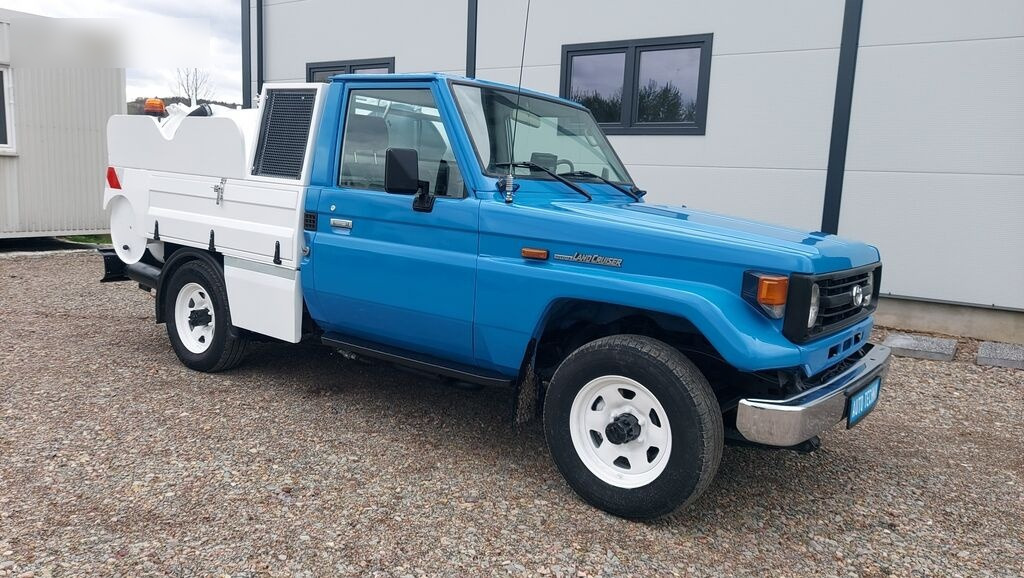 Vacuümwagen Toyota Land Cruiser COMBI HYDRO CLEANER 4x4: afbeelding 10