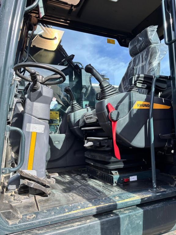 Hyundai HW170ACR Hyundai HW170ACR - Mobiele graafmachine: afbeelding 5 Hyundai HW170ACR Hyundai HW170ACR - Mobiele graafmachine: afbeelding 5