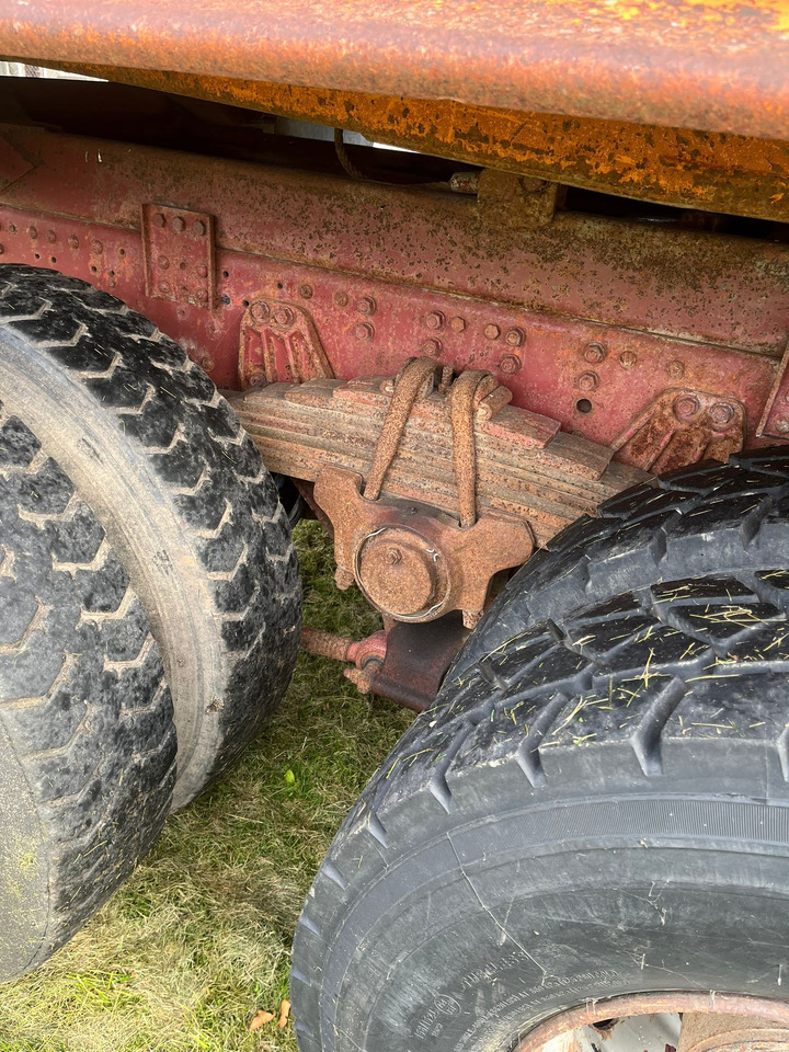 Kipper vrachtwagen IVECO Magirus 260-30: afbeelding 14 Kipper vrachtwagen IVECO Magirus 260-30: afbeelding 14