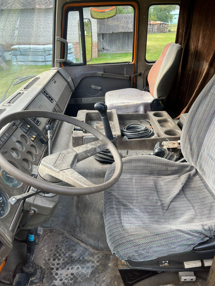 Kipper vrachtwagen IVECO Magirus 260-30: afbeelding 16 Kipper vrachtwagen IVECO Magirus 260-30: afbeelding 16