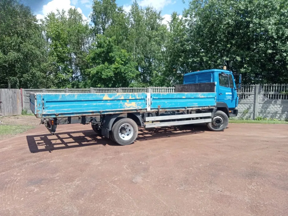 MERCEDES-BENZ 1117 - Vrachtwagen met open laadbak: afbeelding 2 MERCEDES-BENZ 1117 - Vrachtwagen met open laadbak: afbeelding 2