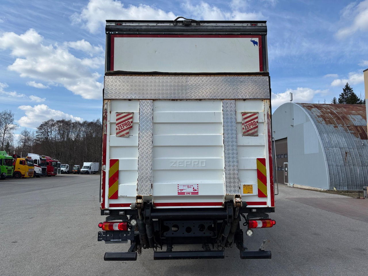 MERCEDES-BENZ ACTROS 1835 - Bakwagen: afbeelding 5 MERCEDES-BENZ ACTROS 1835 - Bakwagen: afbeelding 5