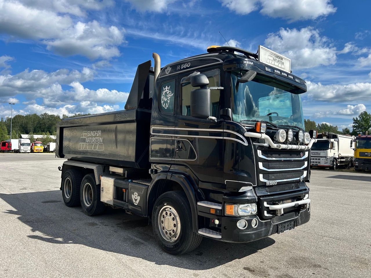 SCANIA R560 - Kipper vrachtwagen: afbeelding 1 SCANIA R560 - Kipper vrachtwagen: afbeelding 1
