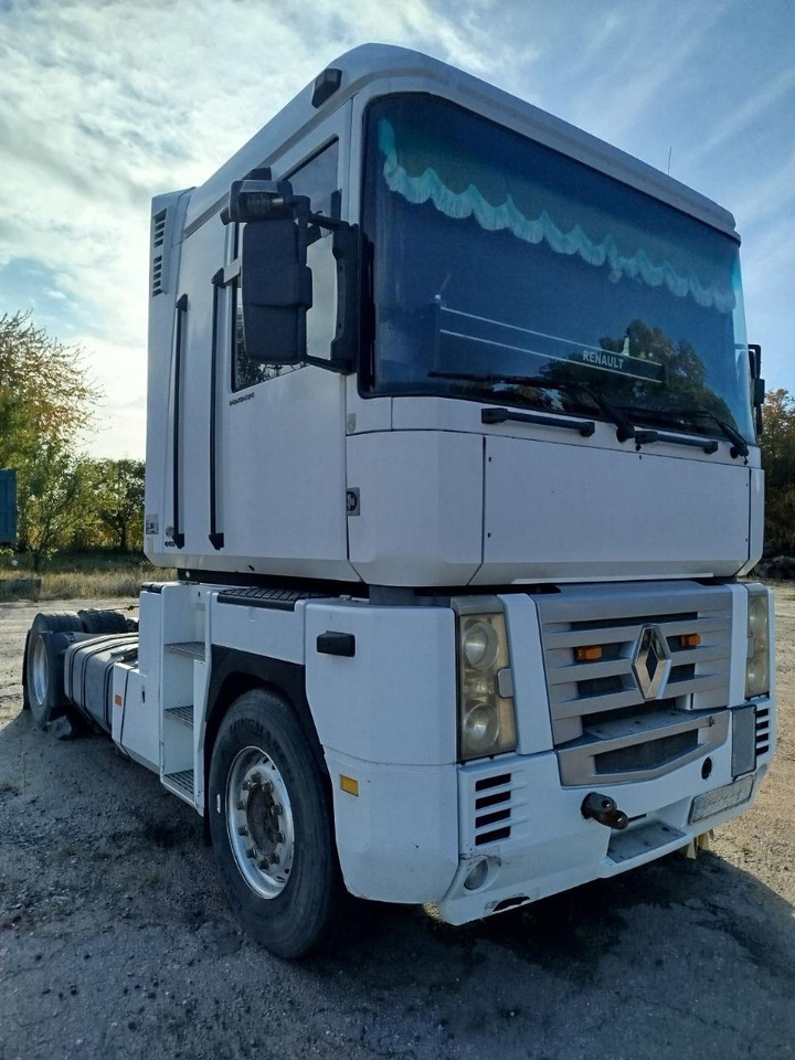 RENAULT Magnum 440 ID1573S - Trekker: afbeelding 1 RENAULT Magnum 440 ID1573S - Trekker: afbeelding 1