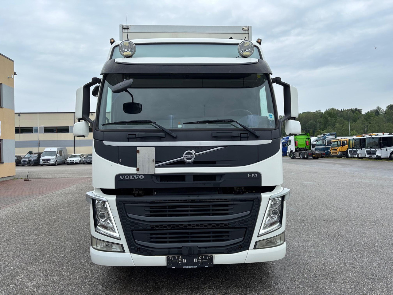 VOLVO FM330 - Bakwagen: afbeelding 2 VOLVO FM330 - Bakwagen: afbeelding 2