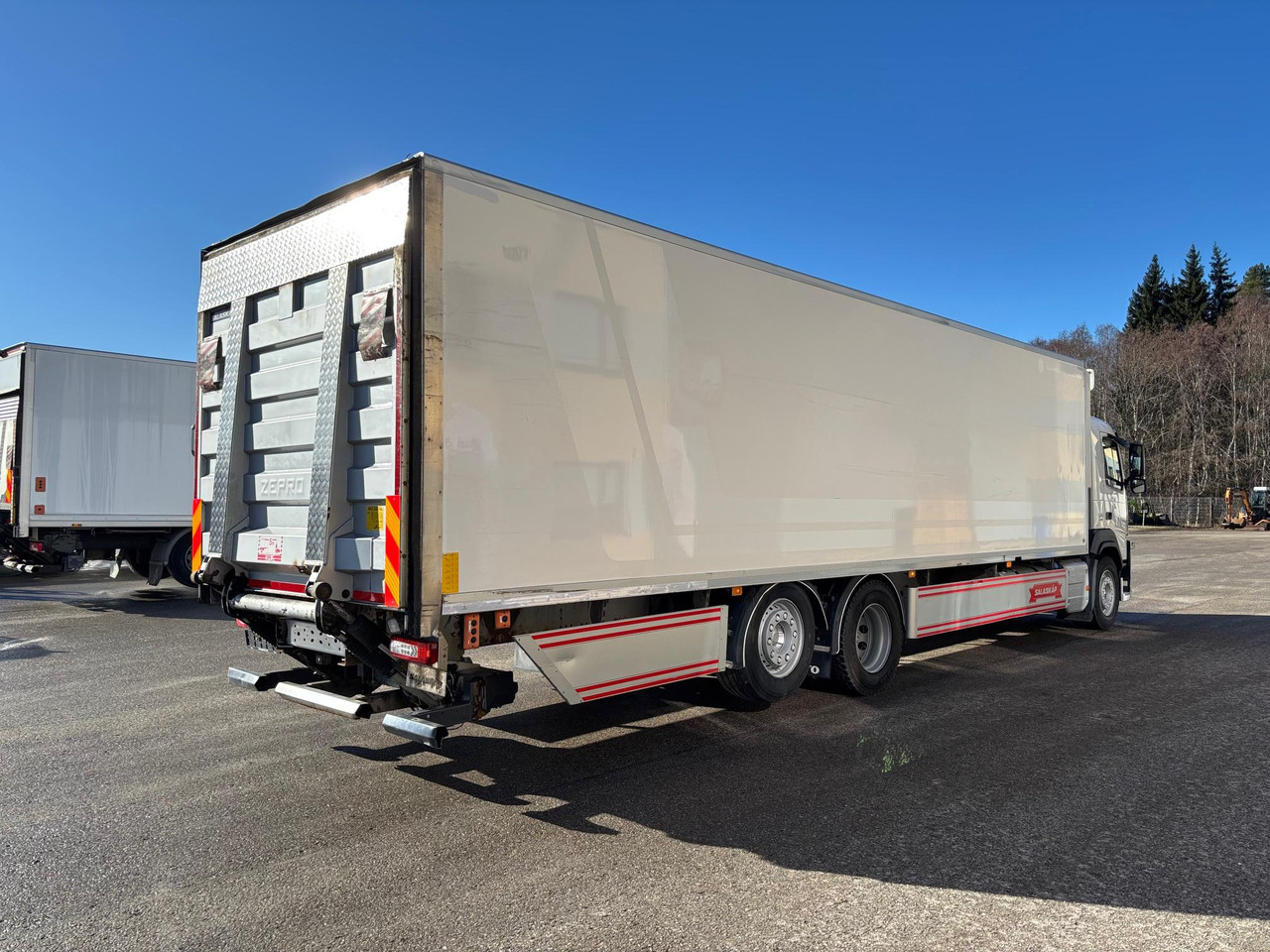 VOLVO FM330 - Koelwagen vrachtwagen: afbeelding 4 VOLVO FM330 - Koelwagen vrachtwagen: afbeelding 4