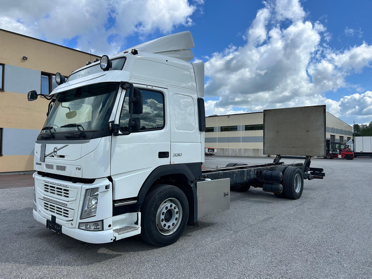 VOLVO FM330 - Chassis vrachtwagen: afbeelding 2 VOLVO FM330 - Chassis vrachtwagen: afbeelding 2