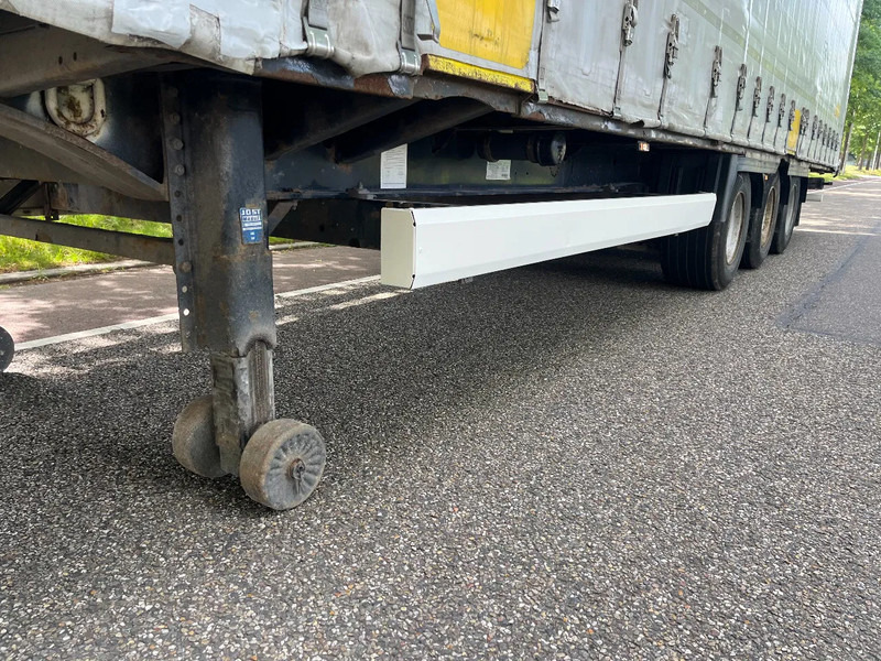 Krone 5x 2015 XLS MEGA P400 HUCKEPACK - Schuifzeiloplegger: afbeelding 4 Krone 5x 2015 XLS MEGA P400 HUCKEPACK - Schuifzeiloplegger: afbeelding 4