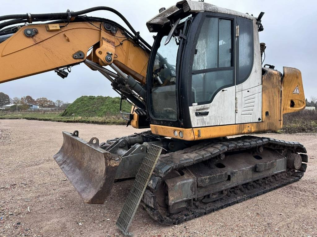 Liebherr 914 Compact for parts breaking dismantling - Rupsgraafmachine: afbeelding 3 Liebherr 914 Compact for parts breaking dismantling - Rupsgraafmachine: afbeelding 3