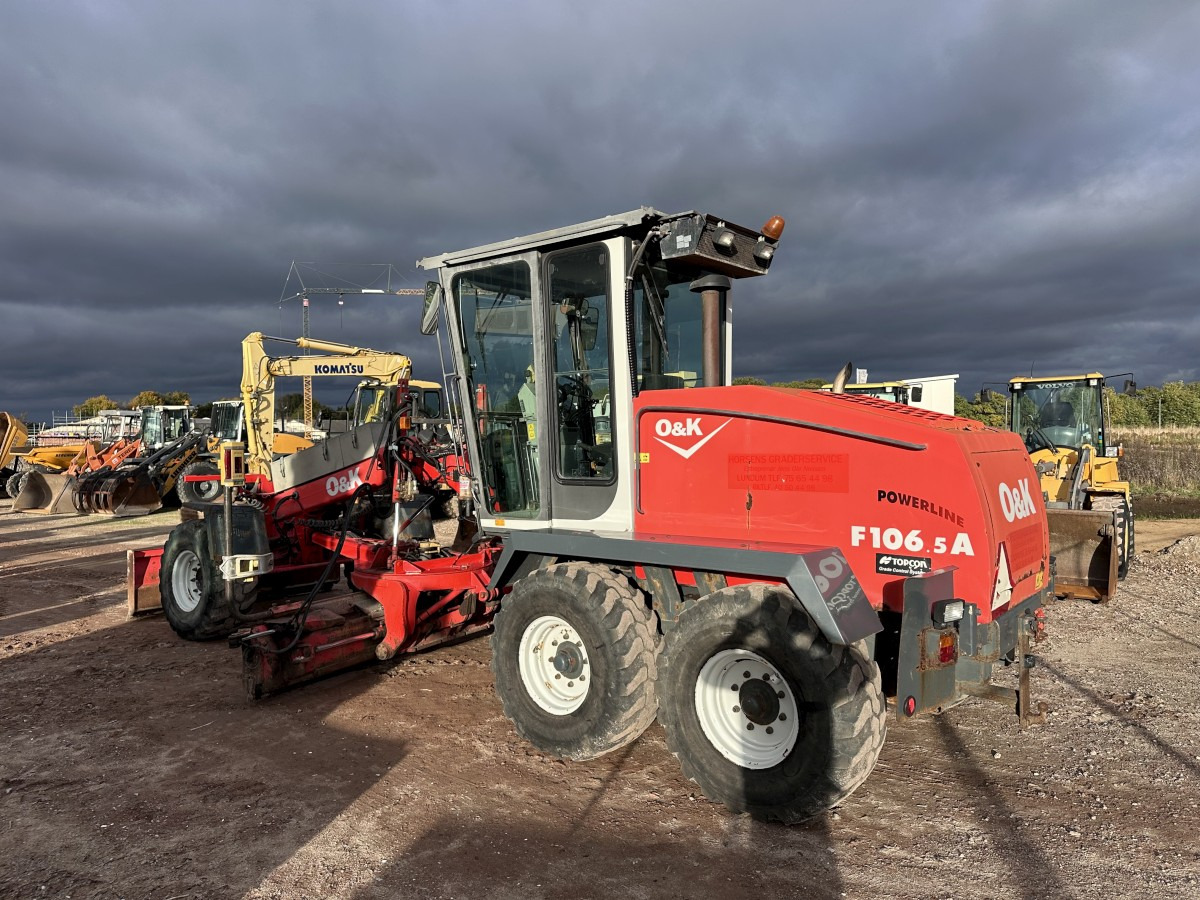O&K F 106.5 - 6x6 Laser Topcon- Klima Cummins 6 Zyl. - Grader: afbeelding 5 O&K F 106.5 - 6x6 Laser Topcon- Klima Cummins 6 Zyl. - Grader: afbeelding 5