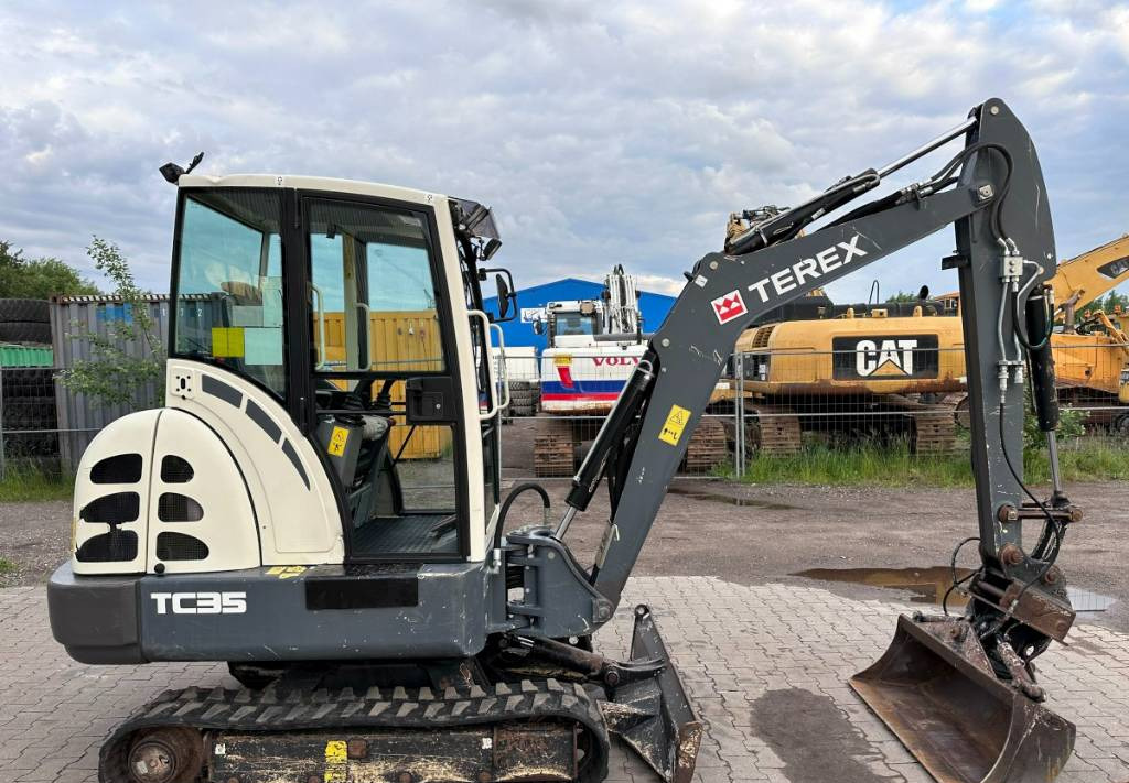 Terex TC 35 mit 3 Löffel - Minigraafmachine: afbeelding 2 Terex TC 35 mit 3 Löffel - Minigraafmachine: afbeelding 2