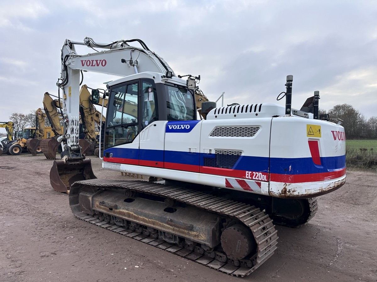 VOLVO EC 220 DL German machine! - Rupsgraafmachine: afbeelding 5 VOLVO EC 220 DL German machine! - Rupsgraafmachine: afbeelding 5