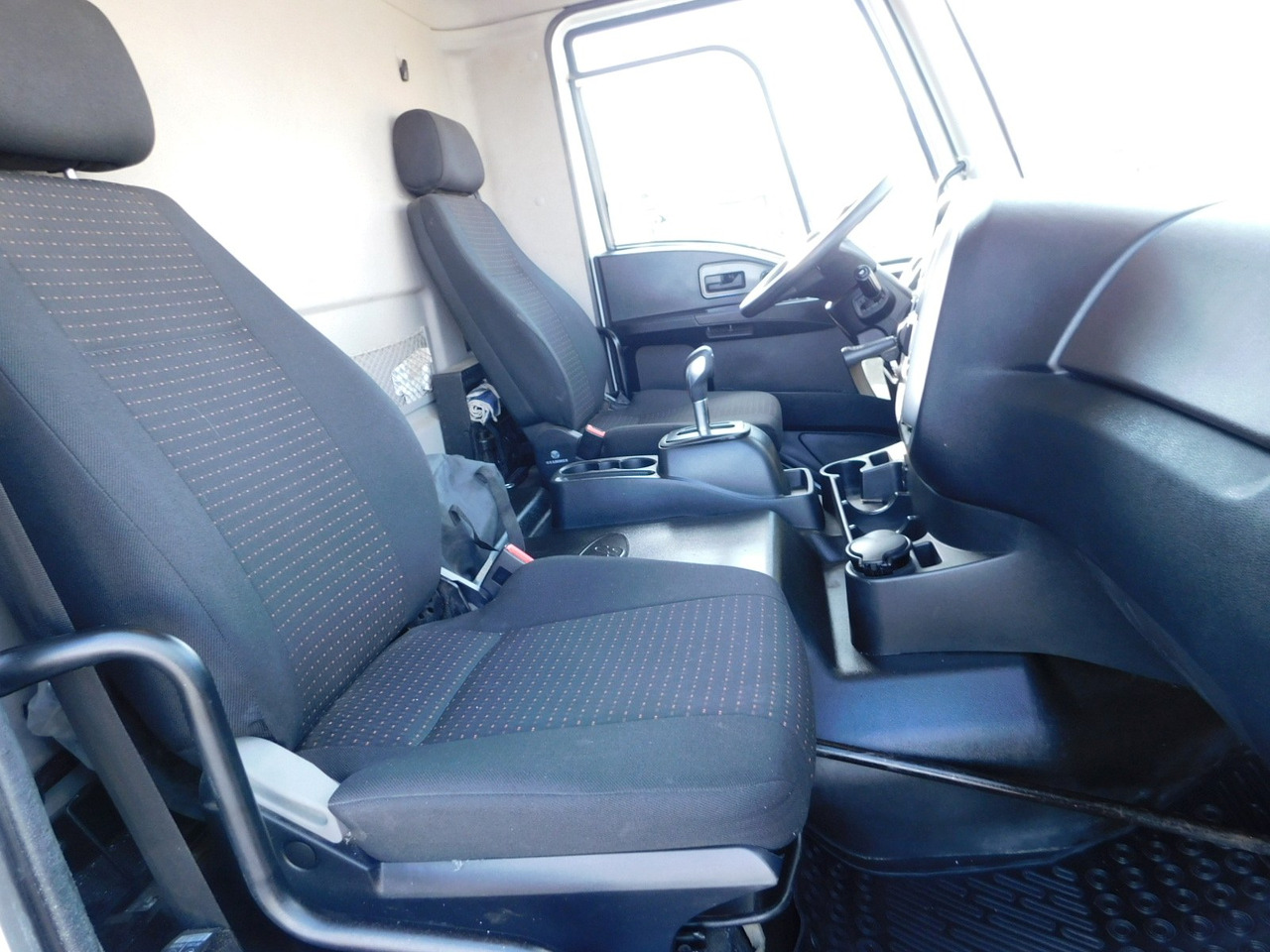 Ford 4142d 8x4 dcab e6 eco 16s 2600 amt - Kipper vrachtwagen: afbeelding 5 Ford 4142d 8x4 dcab e6 eco 16s 2600 amt - Kipper vrachtwagen: afbeelding 5