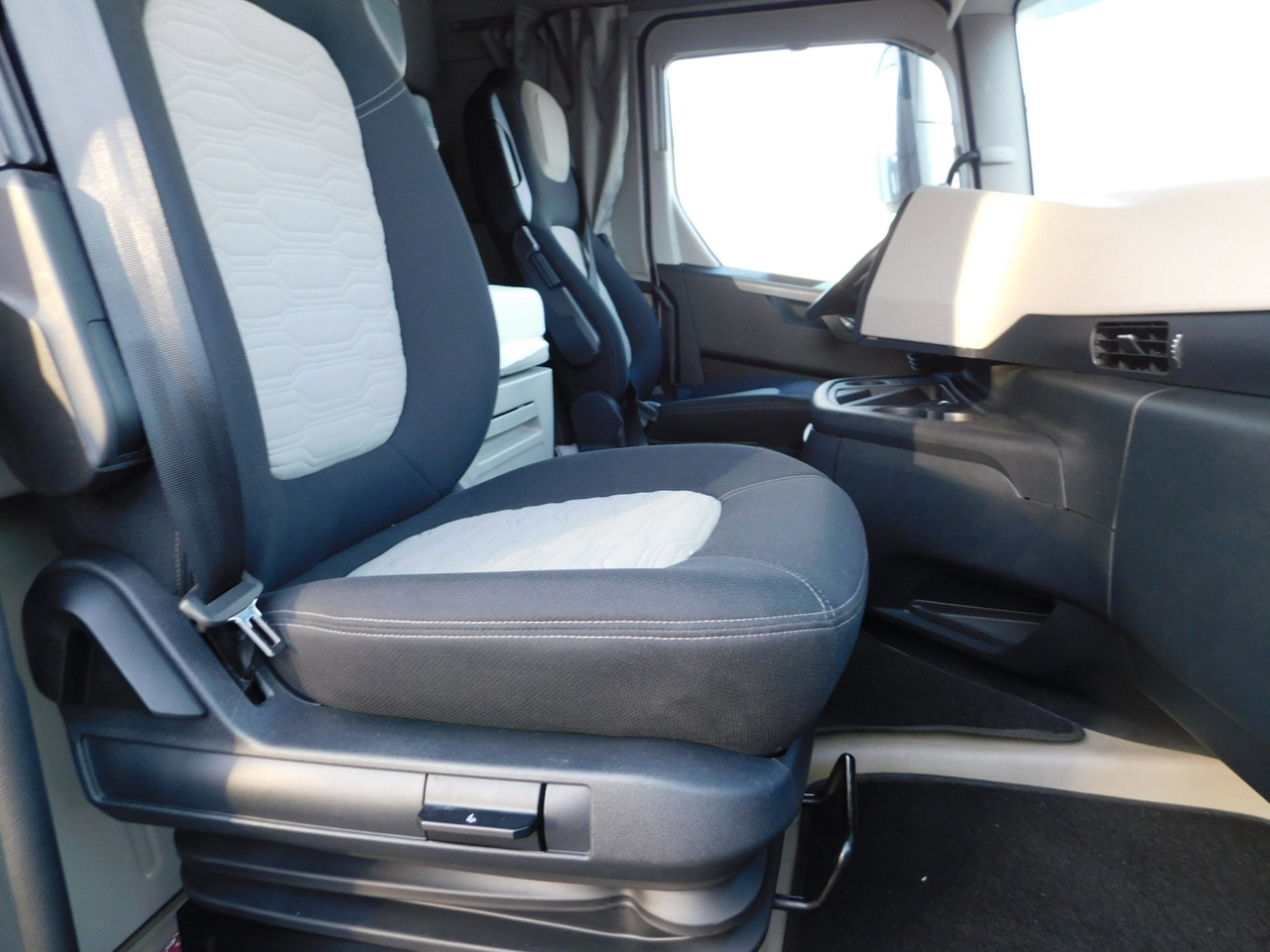 Ford F max 4x2 scab e6 12tx2620 - Trekker: afbeelding 5 Ford F max 4x2 scab e6 12tx2620 - Trekker: afbeelding 5