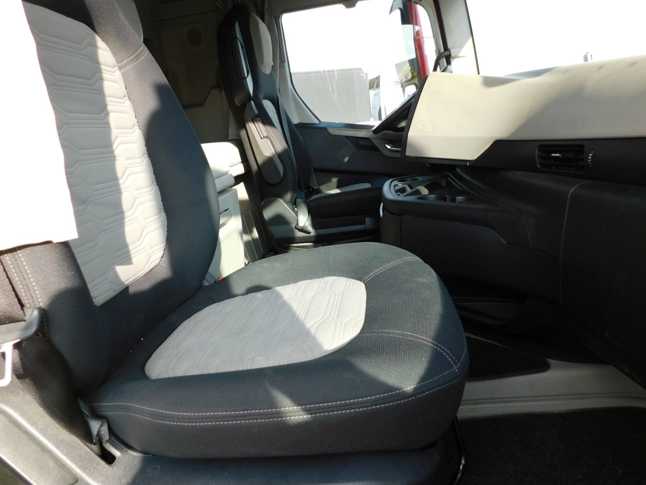 Ford F max ll 4x2 scab e6 12tx2620 - Trekker: afbeelding 5 Ford F max ll 4x2 scab e6 12tx2620 - Trekker: afbeelding 5