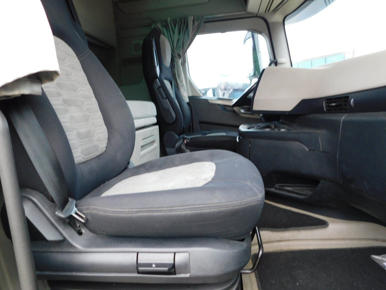 Ford F max ll 4x2 scab e6 12tx2620 - Trekker: afbeelding 5 Ford F max ll 4x2 scab e6 12tx2620 - Trekker: afbeelding 5