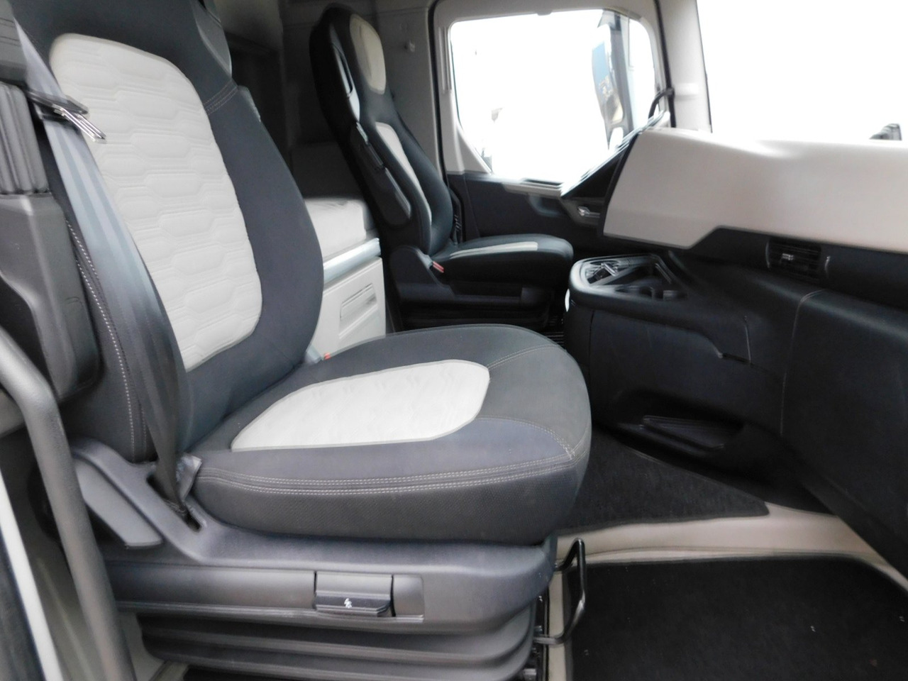 Ford F max ll 4x2 scab e6 12tx2620 - Trekker: afbeelding 5 Ford F max ll 4x2 scab e6 12tx2620 - Trekker: afbeelding 5