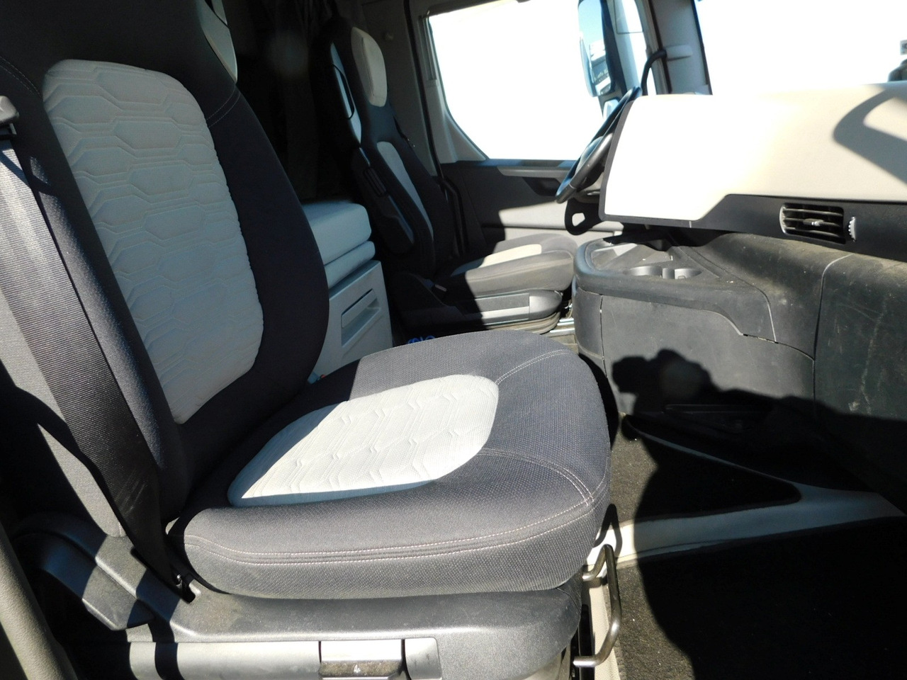 Ford F max ll 4x2 scab e6 12tx2620 - Trekker: afbeelding 5 Ford F max ll 4x2 scab e6 12tx2620 - Trekker: afbeelding 5