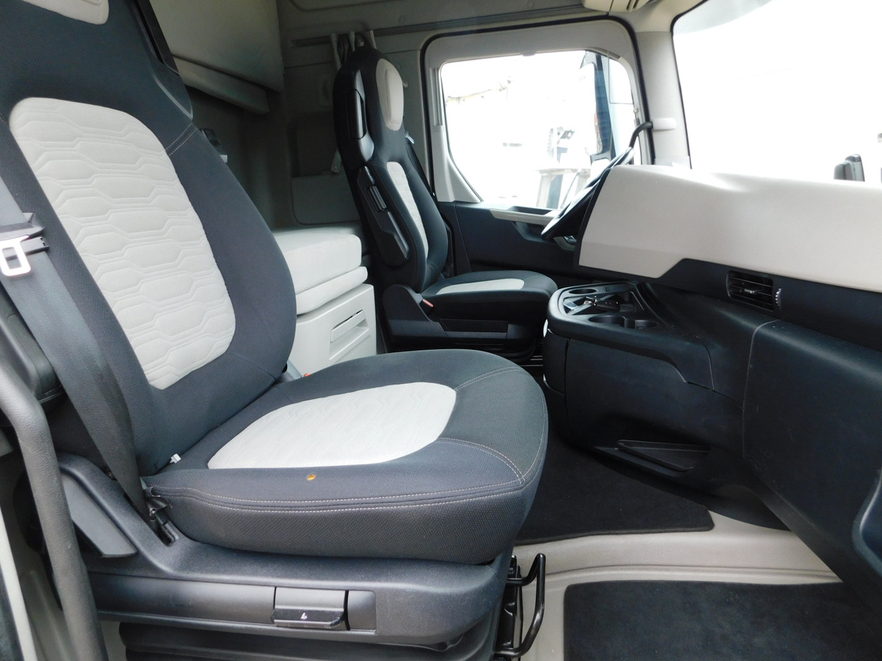 Ford F max ll 4x2 scab e6 12tx2620 - Trekker: afbeelding 5 Ford F max ll 4x2 scab e6 12tx2620 - Trekker: afbeelding 5