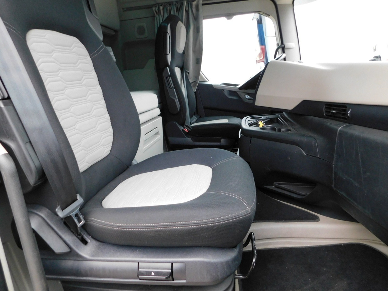 Ford F max ll 4x2 scab e6 12tx2620 - Trekker: afbeelding 5 Ford F max ll 4x2 scab e6 12tx2620 - Trekker: afbeelding 5