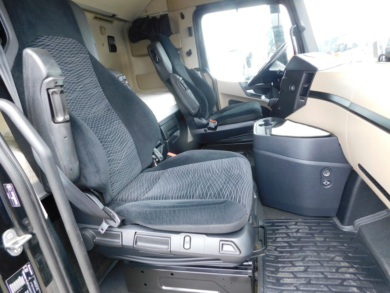 Mercedes Actros - Trekker: afbeelding 5 Mercedes Actros - Trekker: afbeelding 5