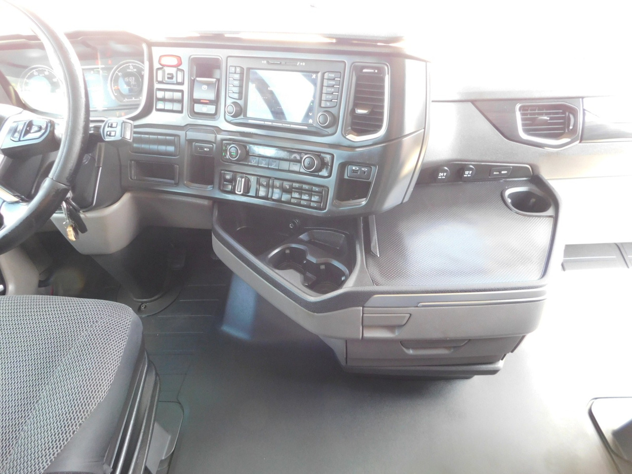 Trekker Scania S450: afbeelding 7
