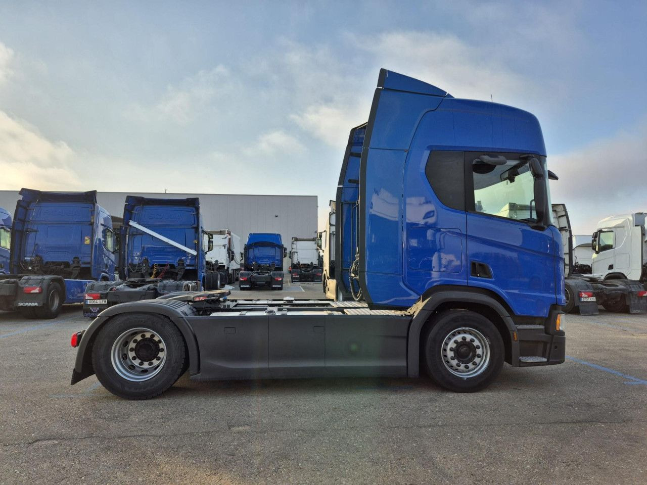 Scania R 450 - Trekker: afbeelding 2 Scania R 450 - Trekker: afbeelding 2