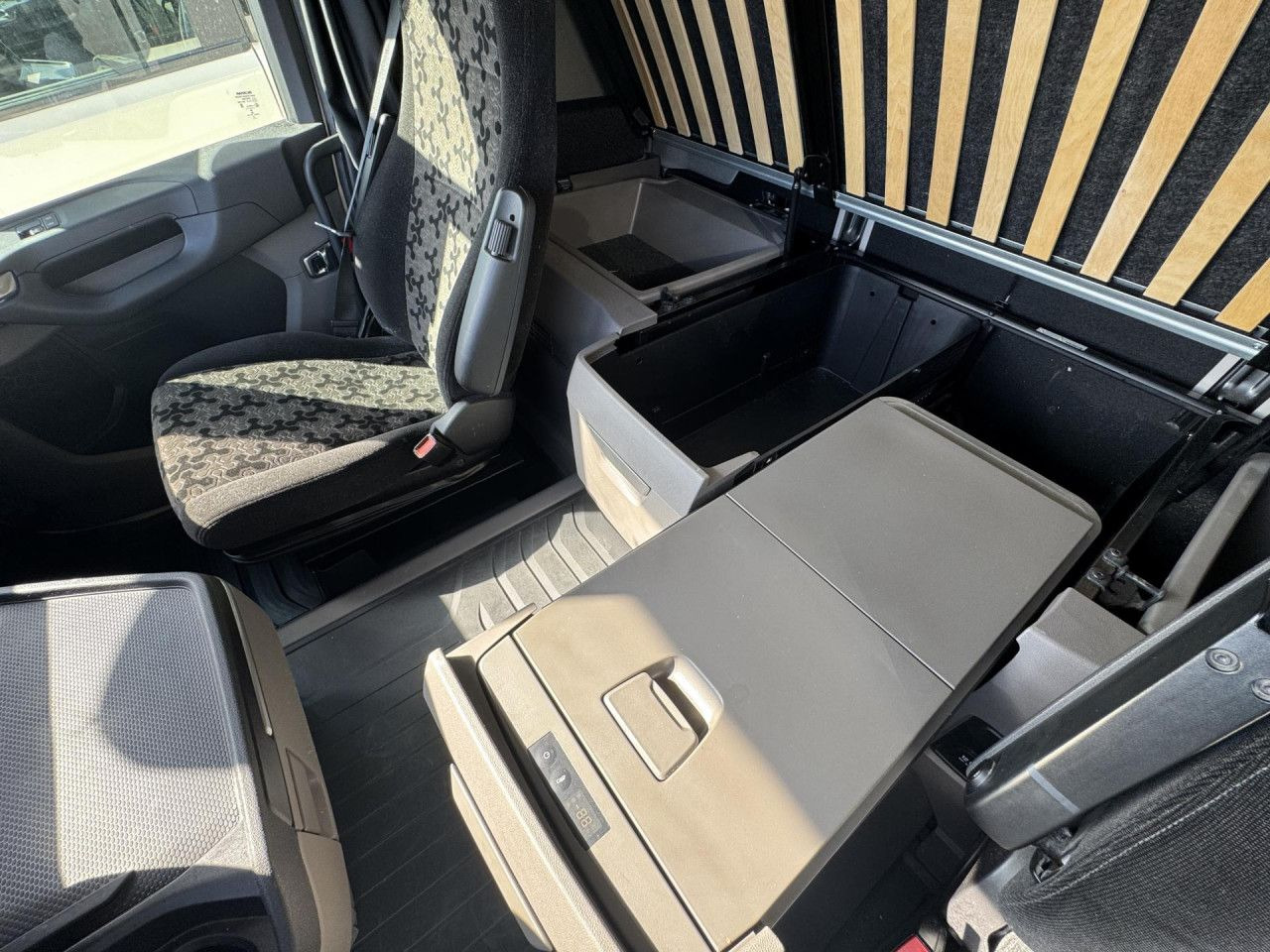 Trekker Scania R 460: afbeelding 14 Trekker Scania R 460: afbeelding 14