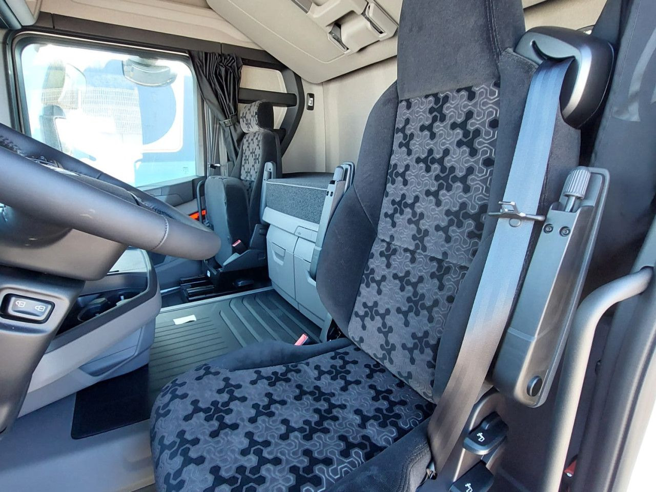 Scania R 460 - Trekker: afbeelding 2 Scania R 460 - Trekker: afbeelding 2