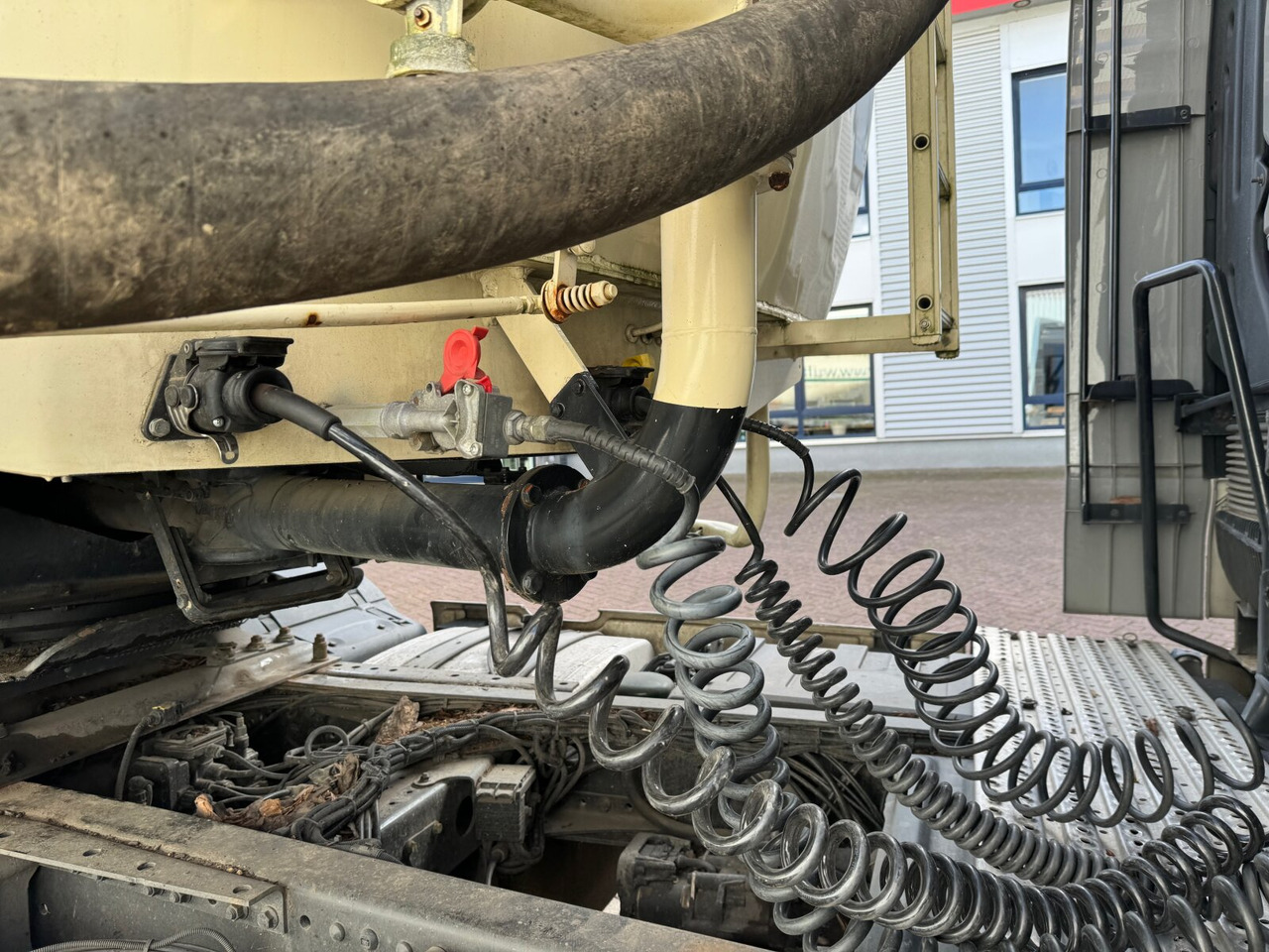97WSL 33-24 Siloauflieger Welgro 97WSL 33-24 Siloauflieger, Lenkachse, 8 Kammern, ca. 51m³ - Bulkoplegger: afbeelding 5 97WSL 33-24 Siloauflieger Welgro 97WSL 33-24 Siloauflieger, Lenkachse, 8 Kammern, ca. 51m³ - Bulkoplegger: afbeelding 5