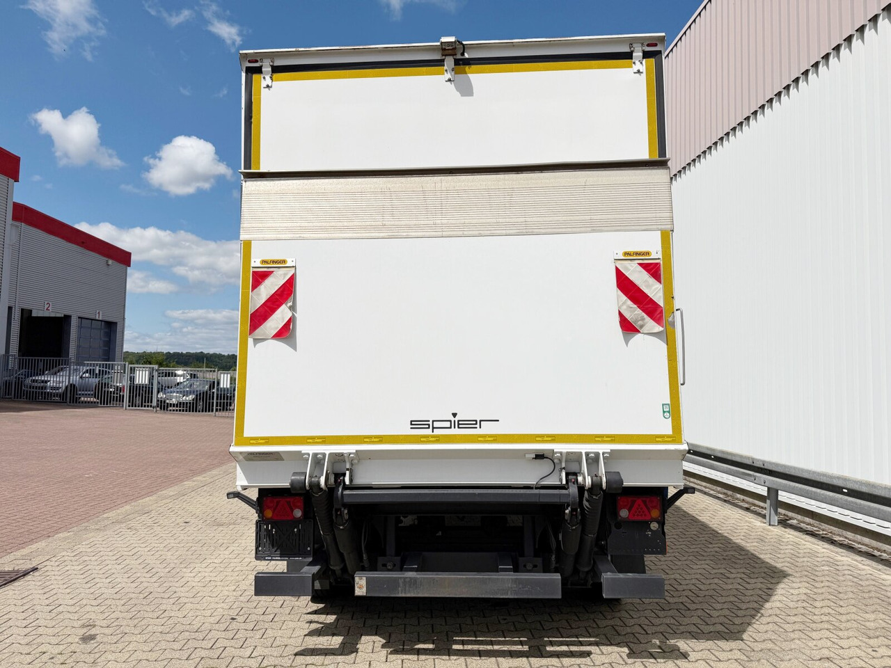 AGL 260 AGL 260 mit LBW MBB - Gesloten aanhangwagen: afbeelding 2 AGL 260 AGL 260 mit LBW MBB - Gesloten aanhangwagen: afbeelding 2