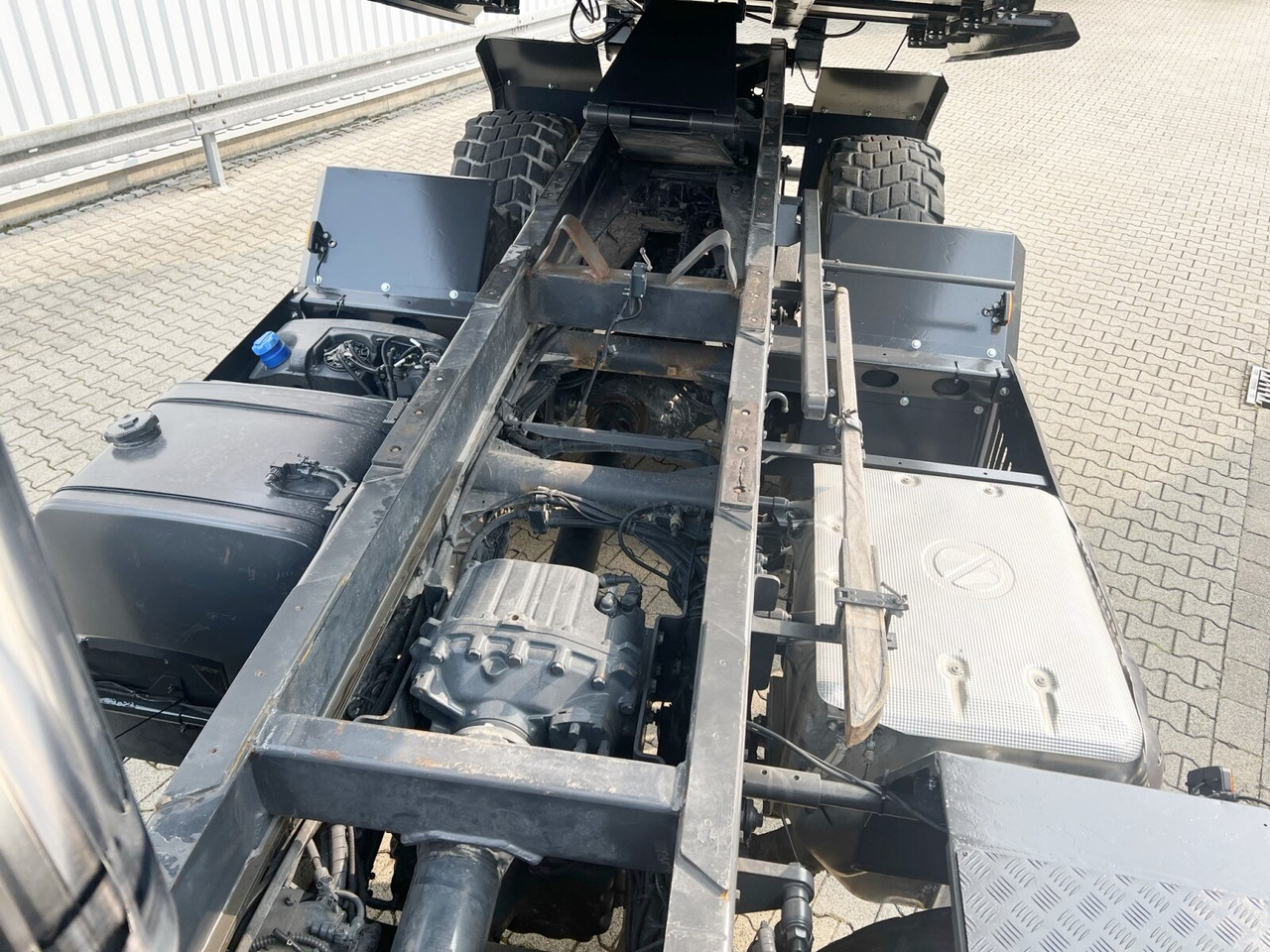 ASTRA HD9 86.56 8x6, 24m³ Mulde, Intarder ASTRA HD9 86.56 8x6, 24m³ Mulde, Intarder - Kiepwagen: afbeelding 2 ASTRA HD9 86.56 8x6, 24m³ Mulde, Intarder ASTRA HD9 86.56 8x6, 24m³ Mulde, Intarder - Kiepwagen: afbeelding 2