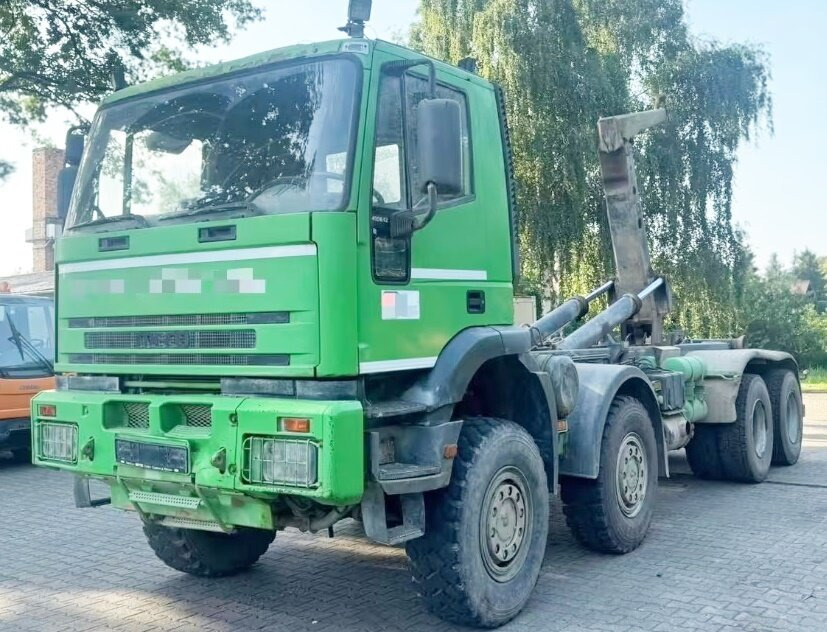 Andere Euro Tech 410EH42 8x8 Euro Tech 410EH42 8x8, Abrollkipper - Haakarmsysteem vrachtwagen: afbeelding 4 Andere Euro Tech 410EH42 8x8 Euro Tech 410EH42 8x8, Abrollkipper - Haakarmsysteem vrachtwagen: afbeelding 4