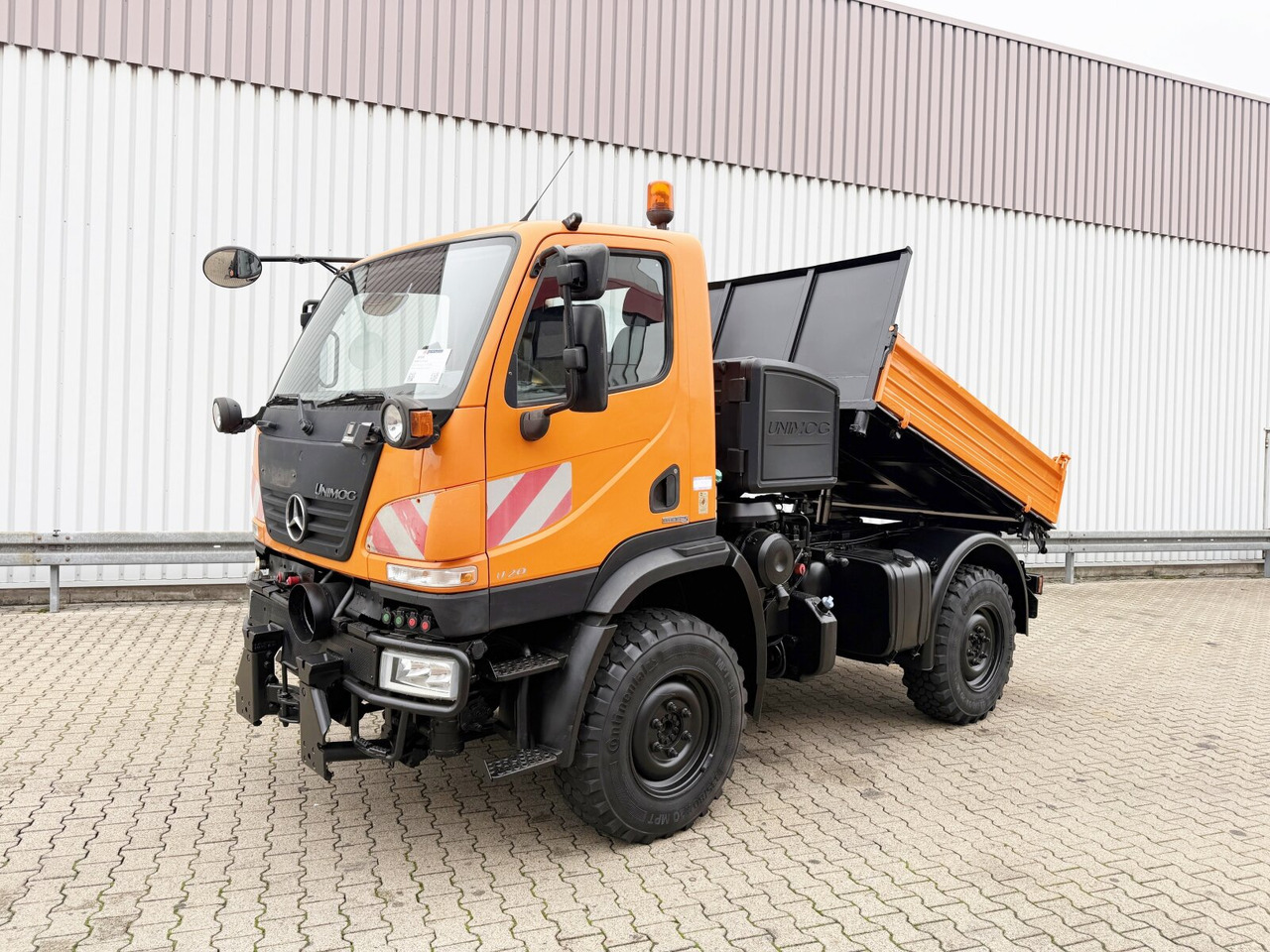 Unimog U 20 4x4 U 20 4x4, Kipper, Zapfwelle, Winterdienstausstattung, 2x AHK - Bestelwagen: afbeelding 1 Unimog U 20 4x4 U 20 4x4, Kipper, Zapfwelle, Winterdienstausstattung, 2x AHK - Bestelwagen: afbeelding 1