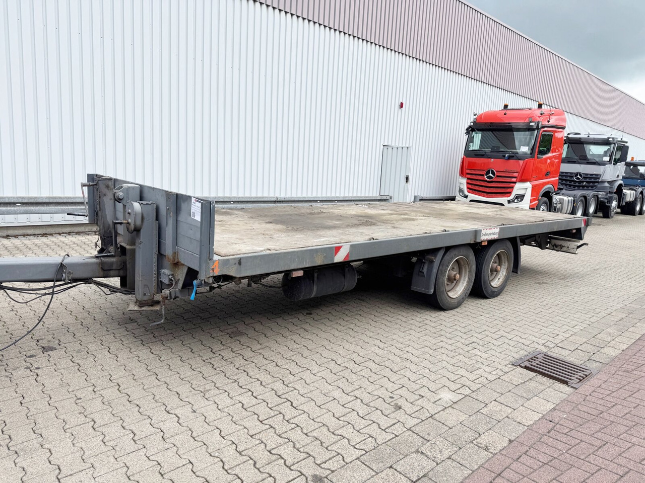 EAL-TA 10,5 EAL-TA 10,5 - Open/ Plateau aanhangwagen: afbeelding 1 EAL-TA 10,5 EAL-TA 10,5 - Open/ Plateau aanhangwagen: afbeelding 1