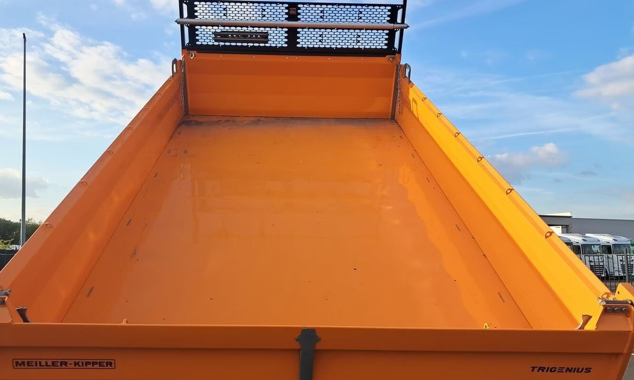 Euro Cargo 120E28 4x2 Euro Cargo 120E28 4x2 - Kipper vrachtwagen: afbeelding 5 Euro Cargo 120E28 4x2 Euro Cargo 120E28 4x2 - Kipper vrachtwagen: afbeelding 5