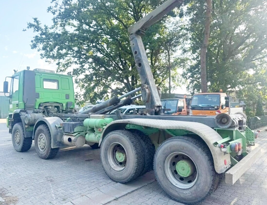 Euro Tech 410EH42 8x8 Euro Tech 410EH42 8x8, Abrollkipper - Haakarmsysteem vrachtwagen: afbeelding 5 Euro Tech 410EH42 8x8 Euro Tech 410EH42 8x8, Abrollkipper - Haakarmsysteem vrachtwagen: afbeelding 5