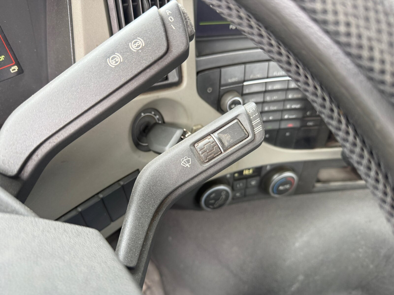 FM 410 6x2 FM 410 6x2, Lenk-/Liftachse - Haakarmsysteem vrachtwagen: afbeelding 5 FM 410 6x2 FM 410 6x2, Lenk-/Liftachse - Haakarmsysteem vrachtwagen: afbeelding 5