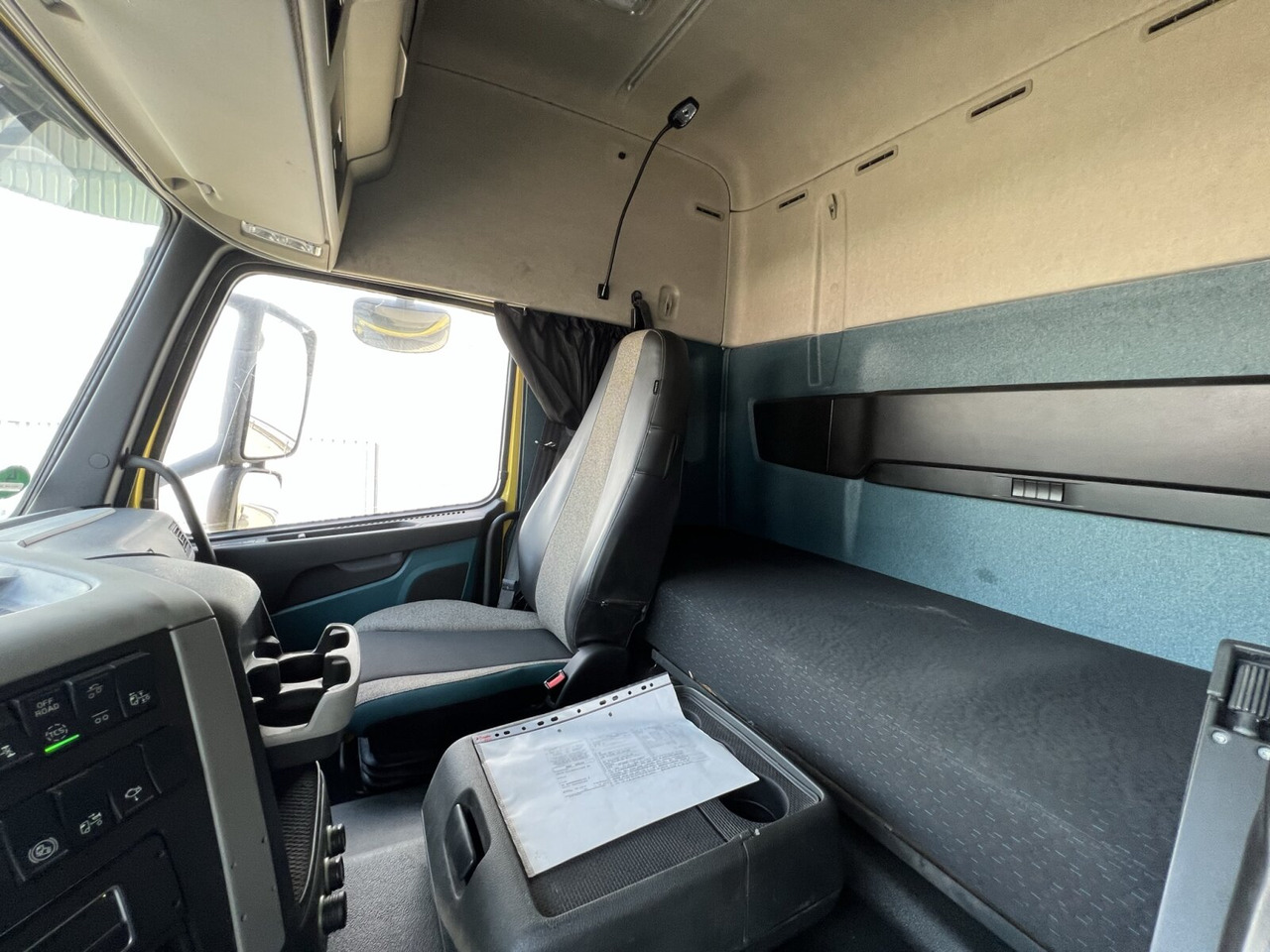 Leasing FM 450 6x2 FM 450 6x2, Motorabtrieb, Lenk-/Liftachse FM 450 6x2 FM 450 6x2, Motorabtrieb, Lenk-/Liftachse: afbeelding 6 Leasing FM 450 6x2 FM 450 6x2, Motorabtrieb, Lenk-/Liftachse FM 450 6x2 FM 450 6x2, Motorabtrieb, Lenk-/Liftachse: afbeelding 6