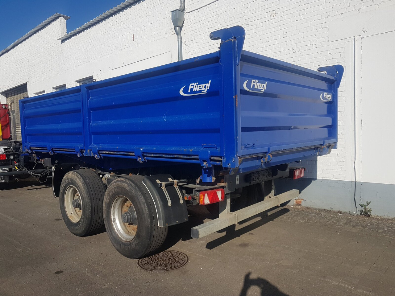 Fliegl TSK 180 TSK 180 - Open/ Plateau aanhangwagen: afbeelding 3 Fliegl TSK 180 TSK 180 - Open/ Plateau aanhangwagen: afbeelding 3