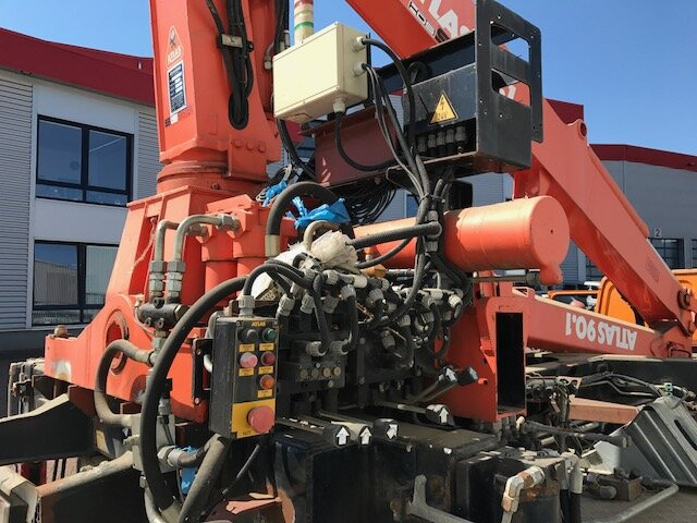 GINAF GINC 3030 GINAF GINC 3030 mit Heckkran Atlas AK 90.1 HDS - Chassis vrachtwagen, Kraanwagen: afbeelding 4 GINAF GINC 3030 GINAF GINC 3030 mit Heckkran Atlas AK 90.1 HDS - Chassis vrachtwagen, Kraanwagen: afbeelding 4