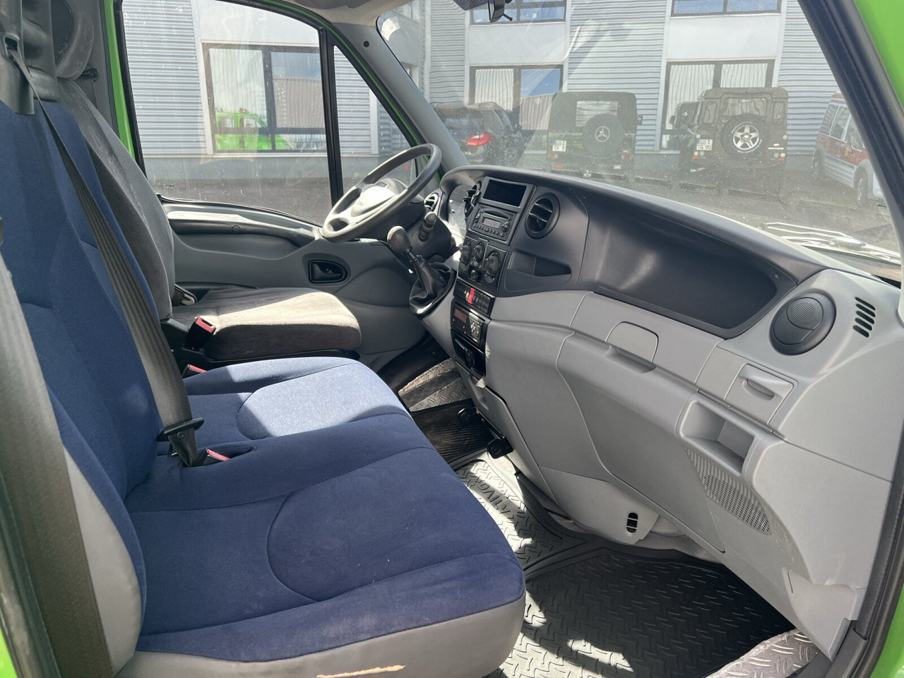 Interieur foto 1: Haakarmsysteem vrachtwagen, Bestelwagen Iveco Daily 45C15D 4x2 Doka Daily 45C15D 4x2 Doka, City-Abroller