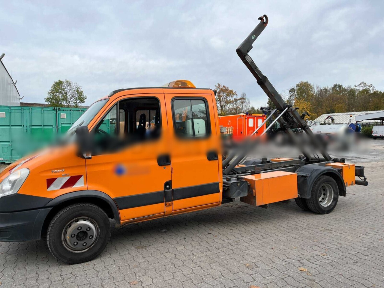 Iveco Daily 70C17 4x2 Doka Daily 70C17 4x2 Doka, EEV, Werkzeugschränke, City-Abroller - Haakarmsysteem vrachtwagen: afbeelding 1 Iveco Daily 70C17 4x2 Doka Daily 70C17 4x2 Doka, EEV, Werkzeugschränke, City-Abroller - Haakarmsysteem vrachtwagen: afbeelding 1