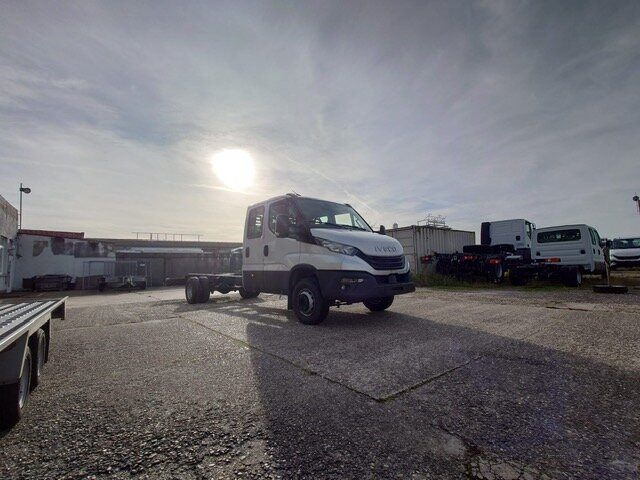 Nieuw Chassis vrachtwagen Iveco Daily 72C18H/P DK 4x2 Daily 72C18H/P DK 4x2, Nebenantrieb: afbeelding 6