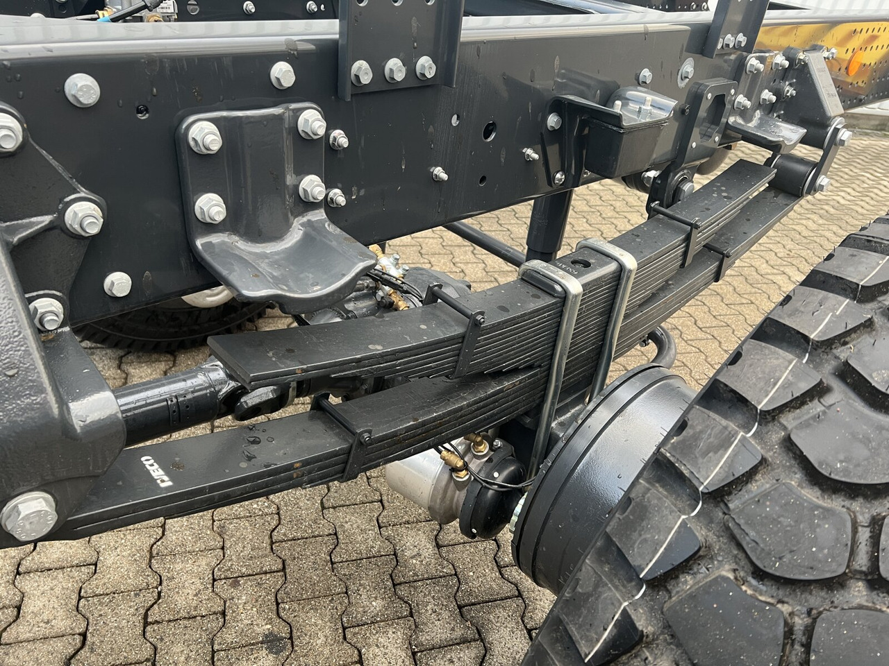 Iveco EuroCargo ML150E24 WS 4x4 EuroCargo ML150E24 WS 4x4, Euro3, mehrfach Vorhanden! - Chassis vrachtwagen: afbeelding 4 Iveco EuroCargo ML150E24 WS 4x4 EuroCargo ML150E24 WS 4x4, Euro3, mehrfach Vorhanden! - Chassis vrachtwagen: afbeelding 4