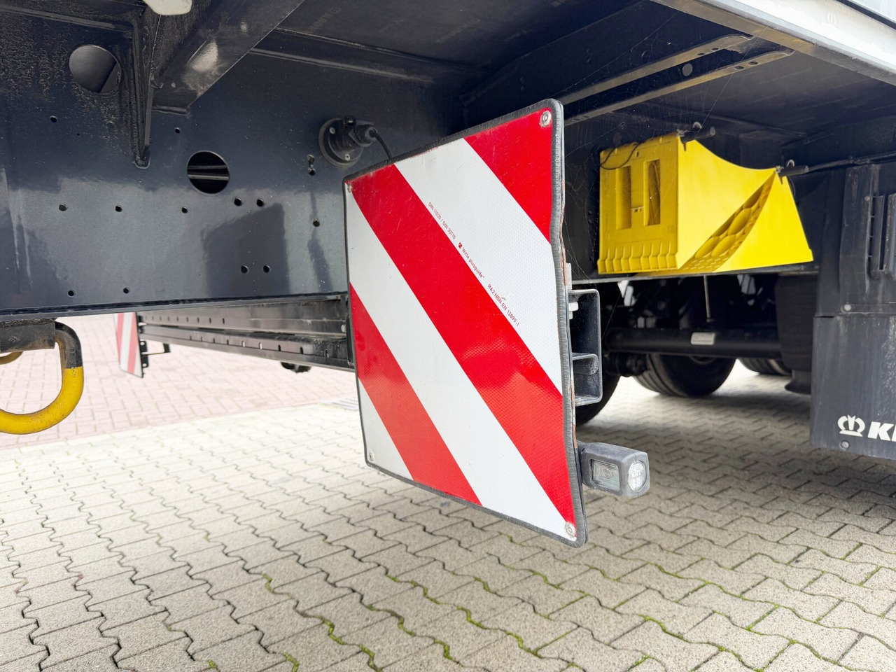 Krone SDP 27 SDP 27, Liftachse, Twist-Locks, 20/2x20/40Fuß, Neuwertig! - Open bak met boorden oplegger: afbeelding 3 Krone SDP 27 SDP 27, Liftachse, Twist-Locks, 20/2x20/40Fuß, Neuwertig! - Open bak met boorden oplegger: afbeelding 3