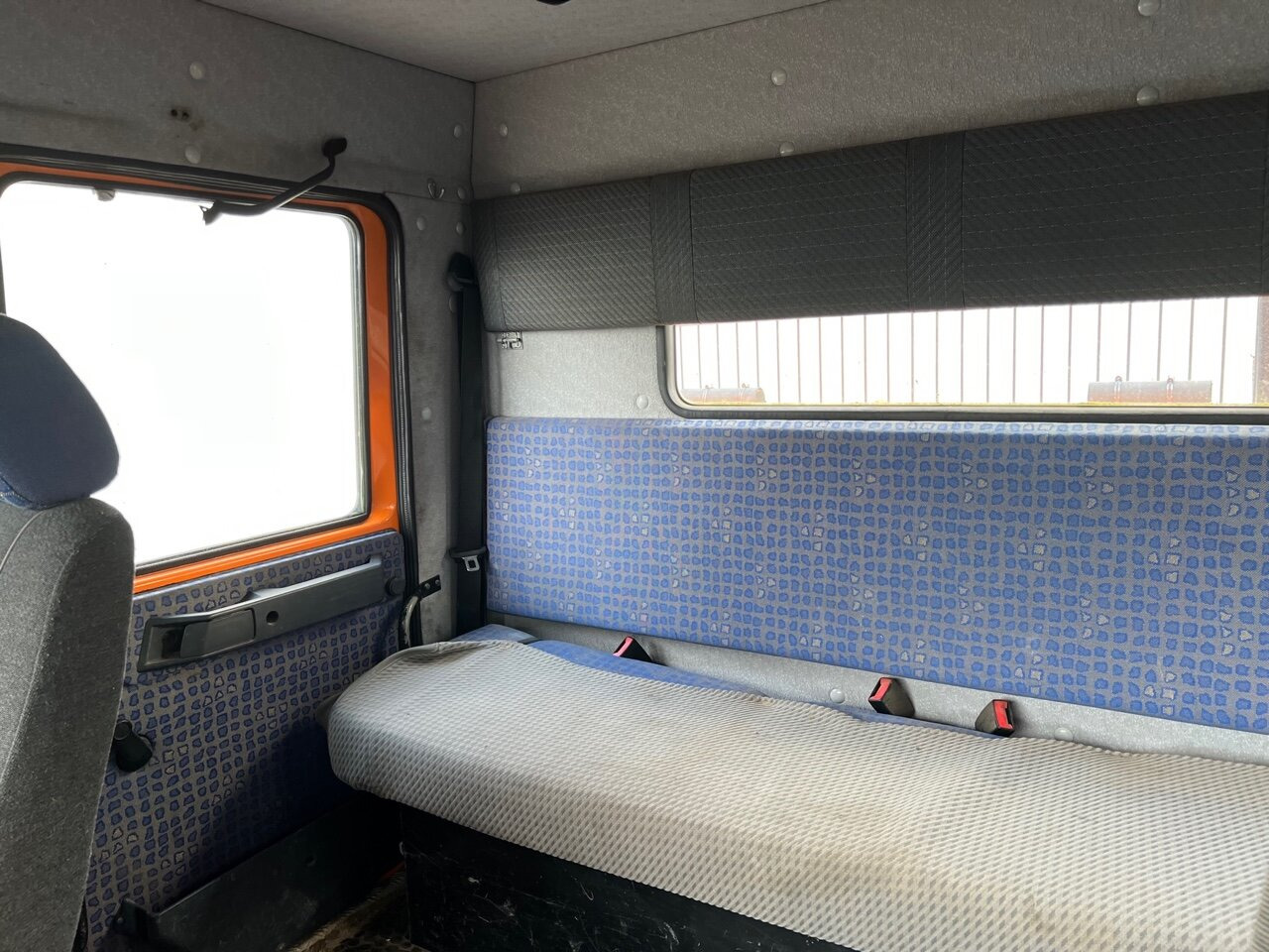 MAN 14.225 LAK 4x4 BB Doka 14.225 LAK 4x4 BB Doka, Winterdienstausstattung - Kipper vrachtwagen: afbeelding 5 MAN 14.225 LAK 4x4 BB Doka 14.225 LAK 4x4 BB Doka, Winterdienstausstattung - Kipper vrachtwagen: afbeelding 5
