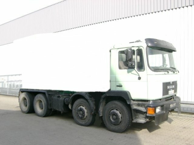 MAN 33.292 8x4 BB 33.292 8x4 BB, 6-Zylinder - Chassis vrachtwagen: afbeelding 1 MAN 33.292 8x4 BB 33.292 8x4 BB, 6-Zylinder - Chassis vrachtwagen: afbeelding 1