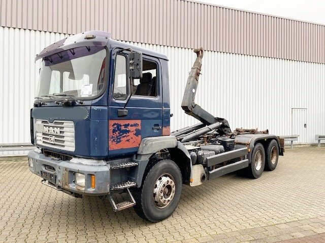 MAN T40 26.364/414 6x4, 6-Zylinder T40 26.364/414 6x4, 6-Zylinder - Haakarmsysteem vrachtwagen: afbeelding 1 MAN T40 26.364/414 6x4, 6-Zylinder T40 26.364/414 6x4, 6-Zylinder - Haakarmsysteem vrachtwagen: afbeelding 1